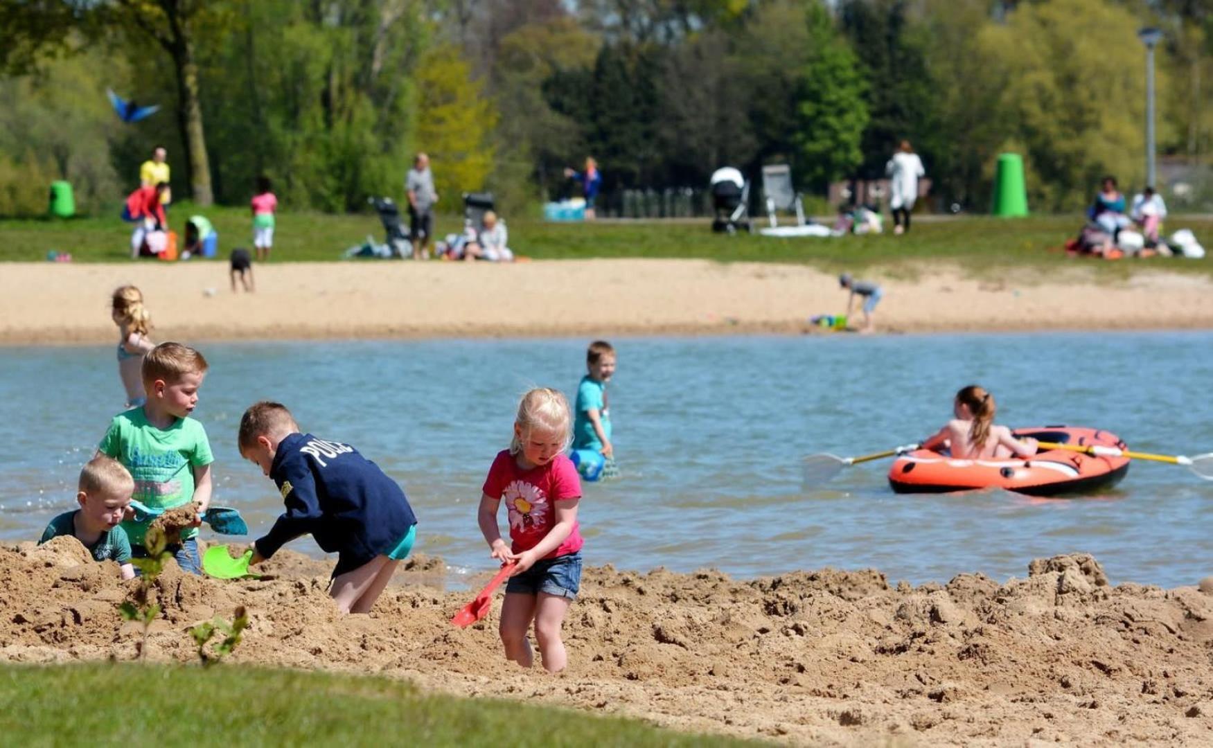 Vakantiehuis Op Rustig Bospark Veluwe フォールトハイゼン エクステリア 写真
